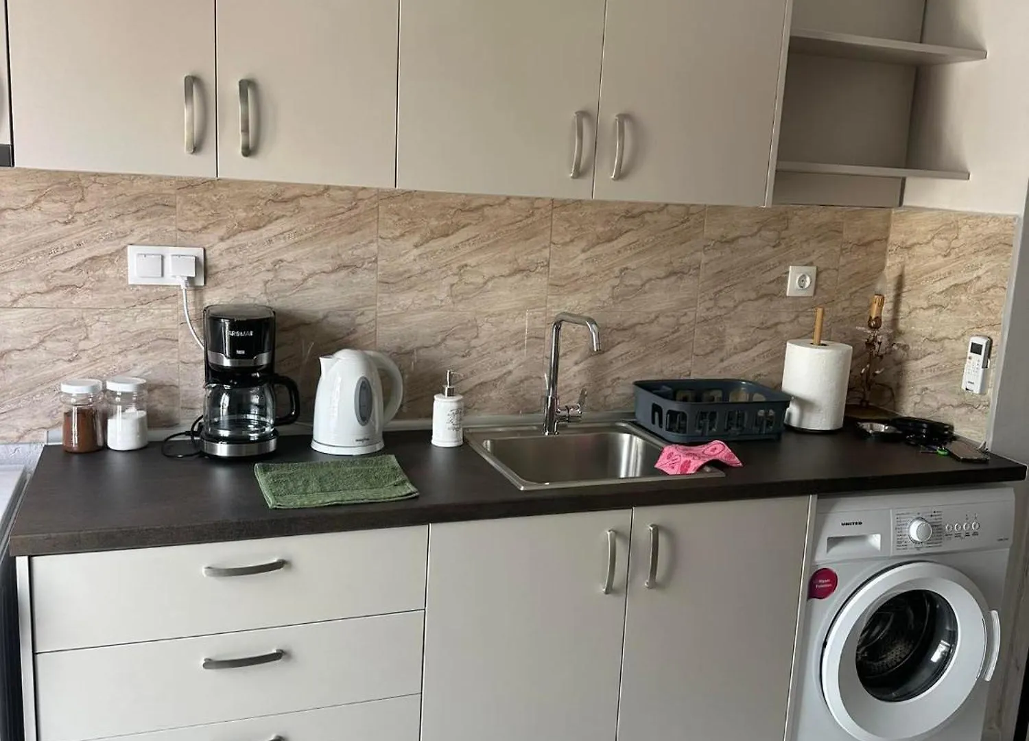 Elen Apartment Peraía 0*,  اليونان