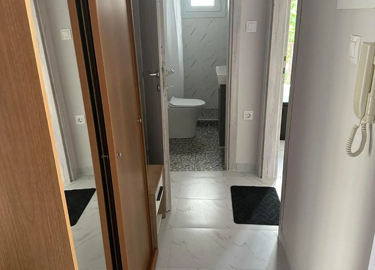 Elen Apartment Peraía