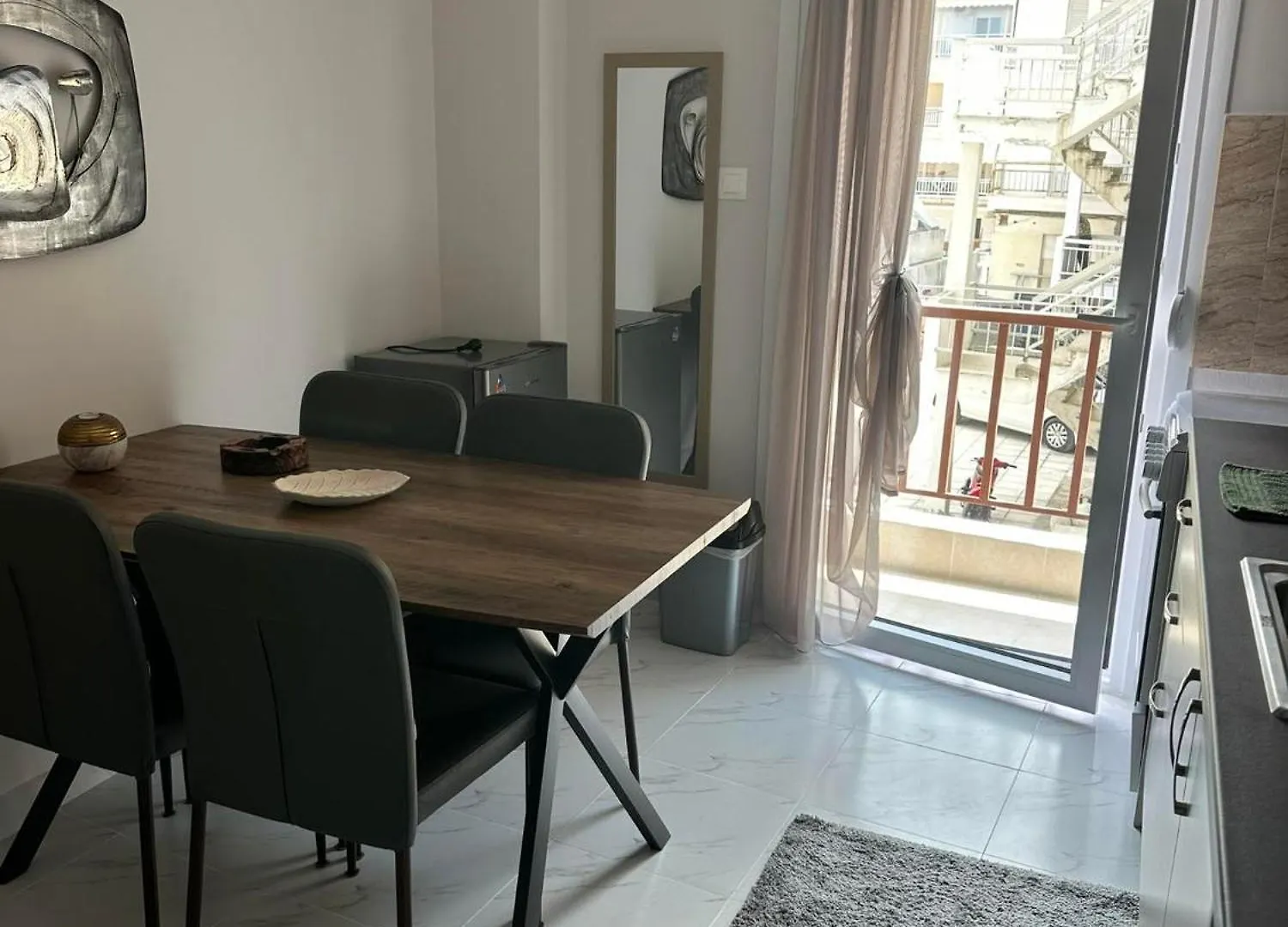 Elen Apartment Peraía اليونان